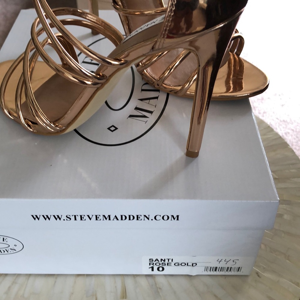 Steve Madden - Picture 4 of 5